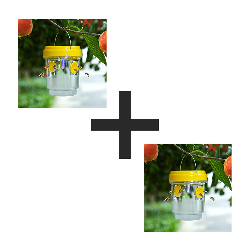 🐝☀️ Solar-powered wasp trap for patios and gardens 🔋🌿 – effective, rechargeable and weatherproof – chemical-free, covers up to 500 m² !