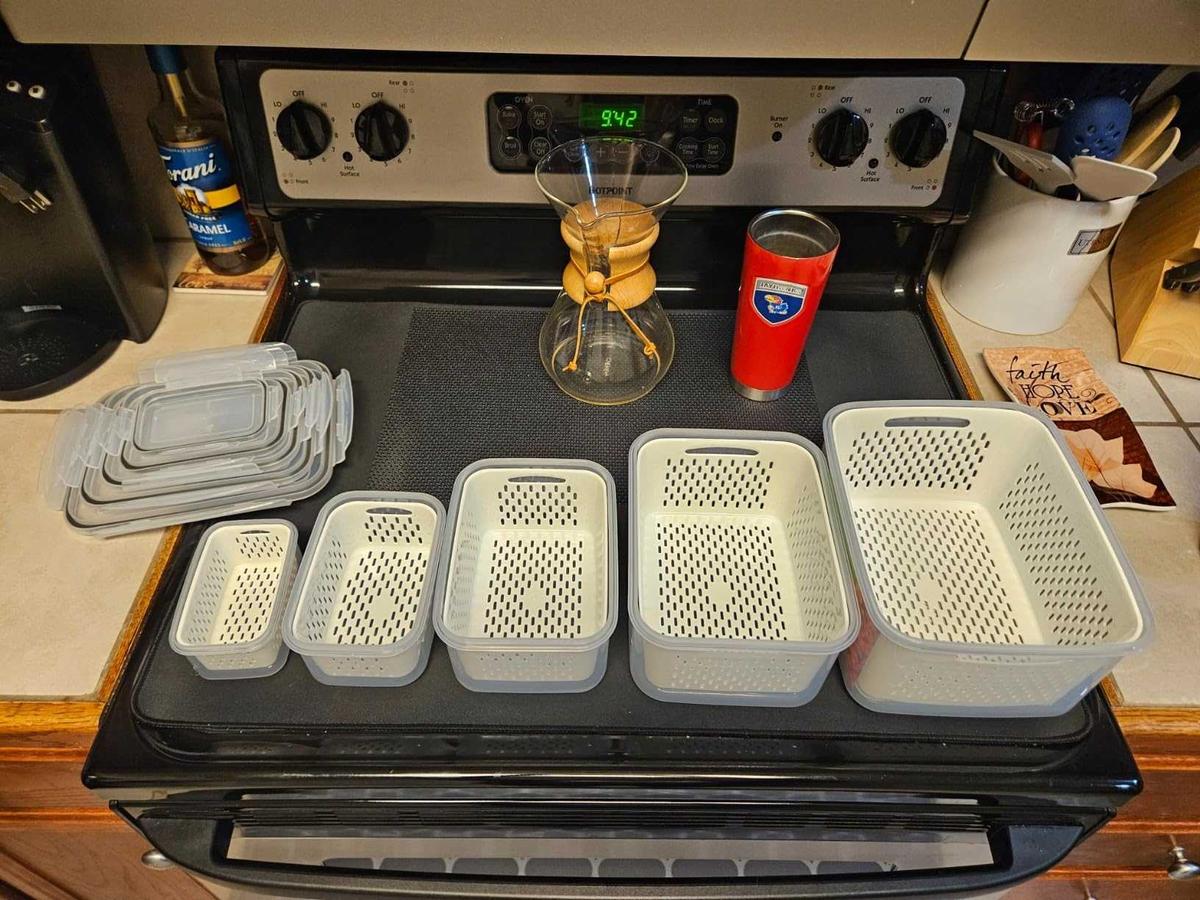 🔥Caja de almacenamiento de alimentos de plástico transparente para el hogar-Incluye cesta de drenaje💧