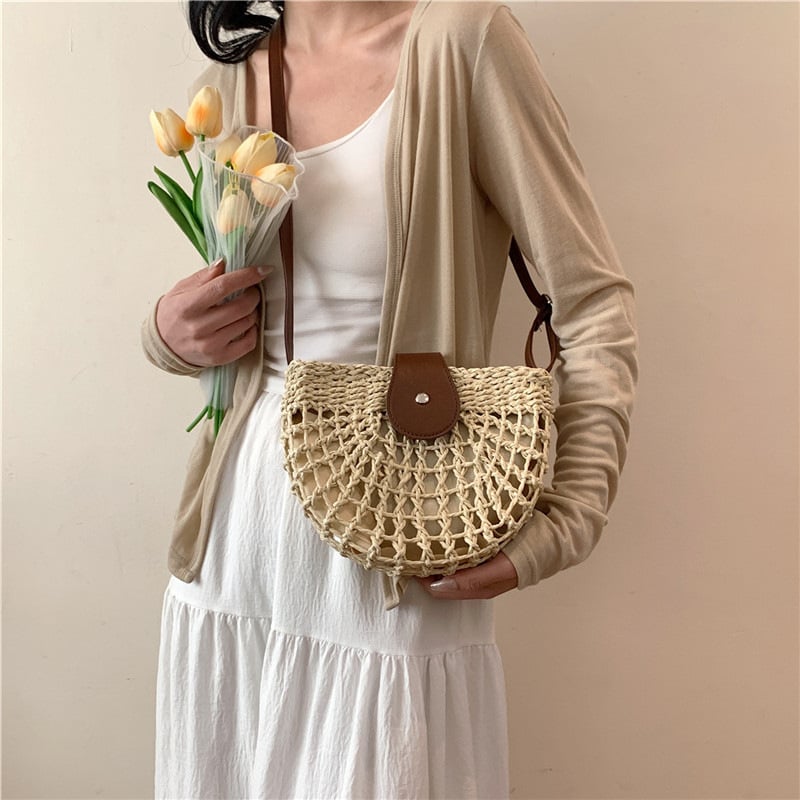 🔥49% OFF✨Women's Boho Semicircular Shape Hollow out Straw Bag