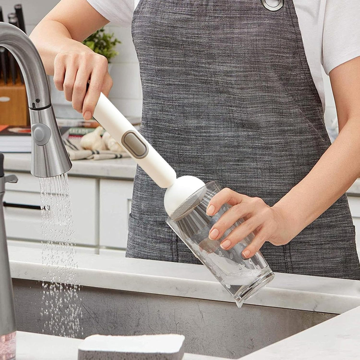🖌️Long-handled rotating kitchen brush with soap dispenser🫧