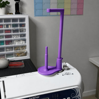 🧵Large Capacity Thread Spool Stand🪡(Compatible With Most Sewing Machines In US Markets)