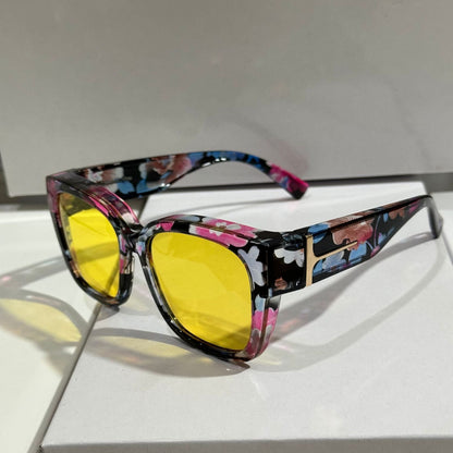 Gafas de sol polarizadas de espejo que se ajustan sobre las gafas para hombres y mujeres para conducir