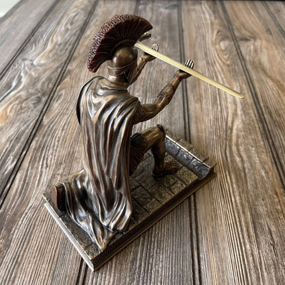 💯  🔥Greece commander statue desk decoration pen holder（15*10*6CM）