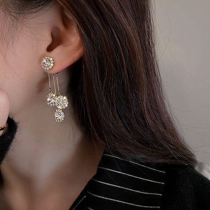 Zircon round petal earrings