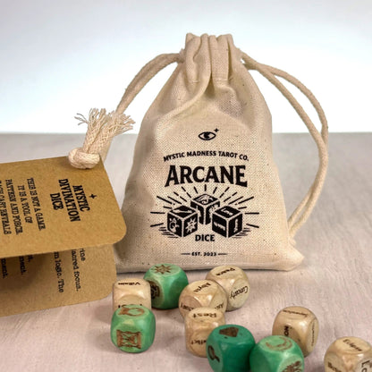 🔮🎲 Juego de dados de adivinación arcana – Caja de madera grabada, dados oraculares para rituales de tarot, amplificador de intuición artesanal