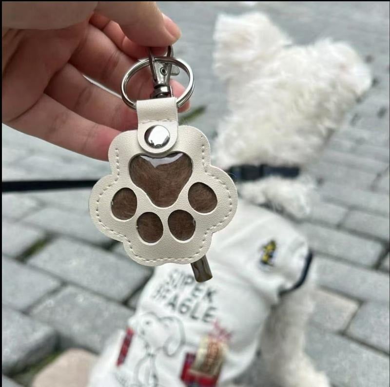 📢📢49% OFF !! ⏰🐾Pet Paw Shaped Leather Keychain