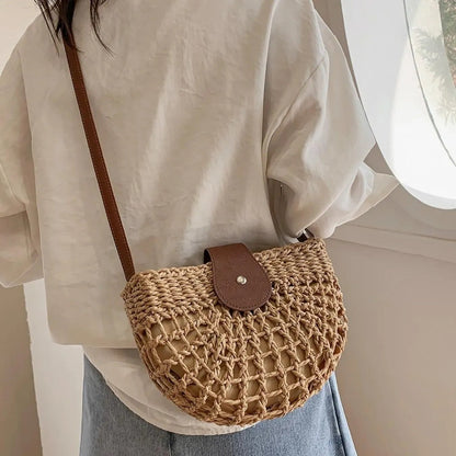 🔥49% OFF✨Women's Boho Semicircular Shape Hollow out Straw Bag