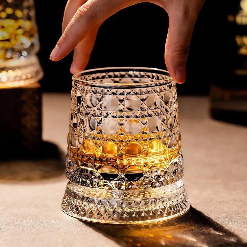 Luxury 360° Spinning Crystal Glass, elegant European-style bar supplies and gifts.