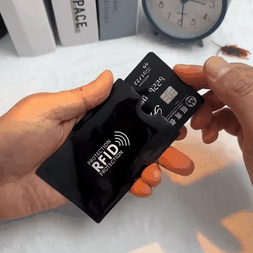 RFID Blocking Sleeves - StopCard Skimming Instantly