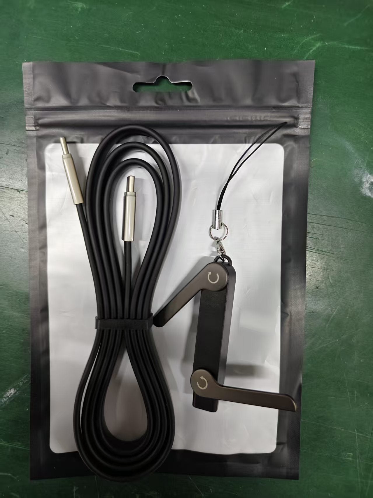 Cable de carga 2 en 1 desmontable con SuperCharge de 240 W y soporte invisible giratorio de 360°
