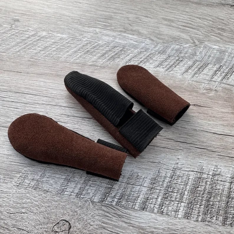 🔥 Finger Armor Sleeves | Flexible Fingertip Guards for Wood Carving, Sewing, Crafting & DIY Detail Work 🛡️
