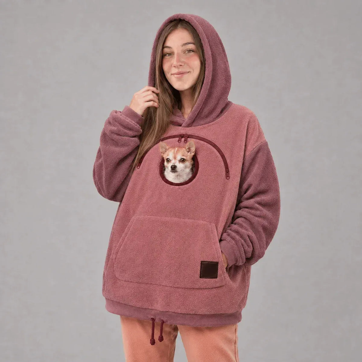 🔥 2026 A Must-have for Pet Lovers 🐾 Cozy Pet Carrier Hoodie – Soft Fleece Cuddle Pouch Sweatshirt for Cats & Small Dogs