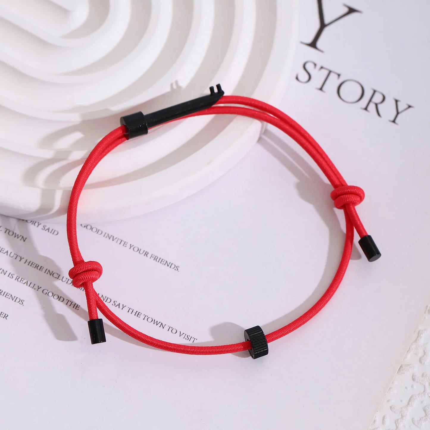 🔥Survival Wrist Strap-Survival Bracelet- Emergency Glass Breaker