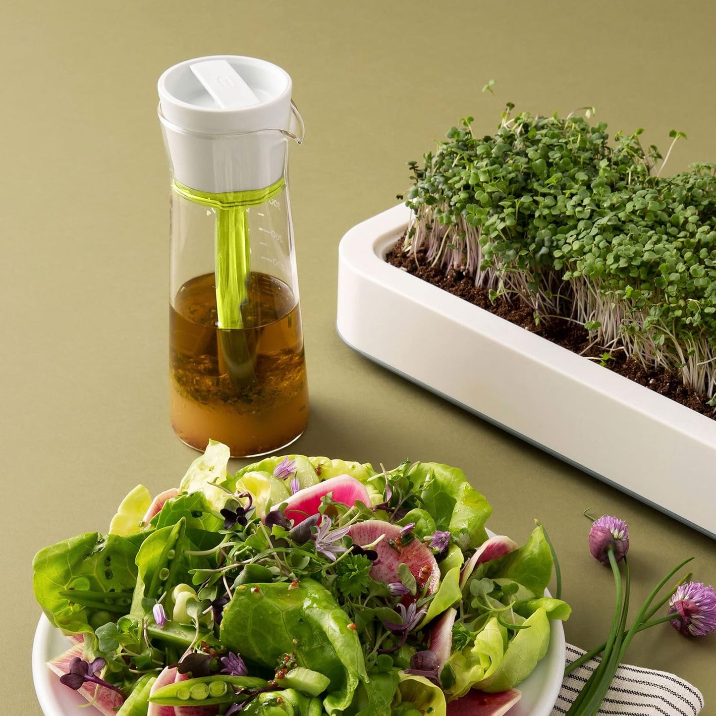 All-in-One Salad Dressing Mixer Bottle – Quick Emulsify, Drip-Free & Easy Storage