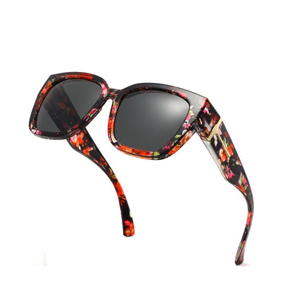 Gafas de sol polarizadas de espejo que se ajustan sobre las gafas para hombres y mujeres para conducir