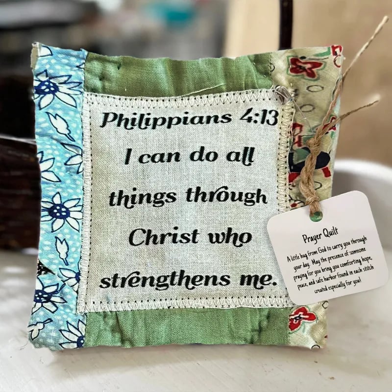 ✝️Best Encouraged And Blessed Gift-Prayer Quilt with cross inside