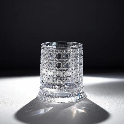 Luxury 360° Spinning Crystal Glass, elegant European-style bar supplies and gifts.