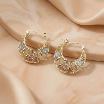 🌸 Vintage Gold Flower Hoop Earrings