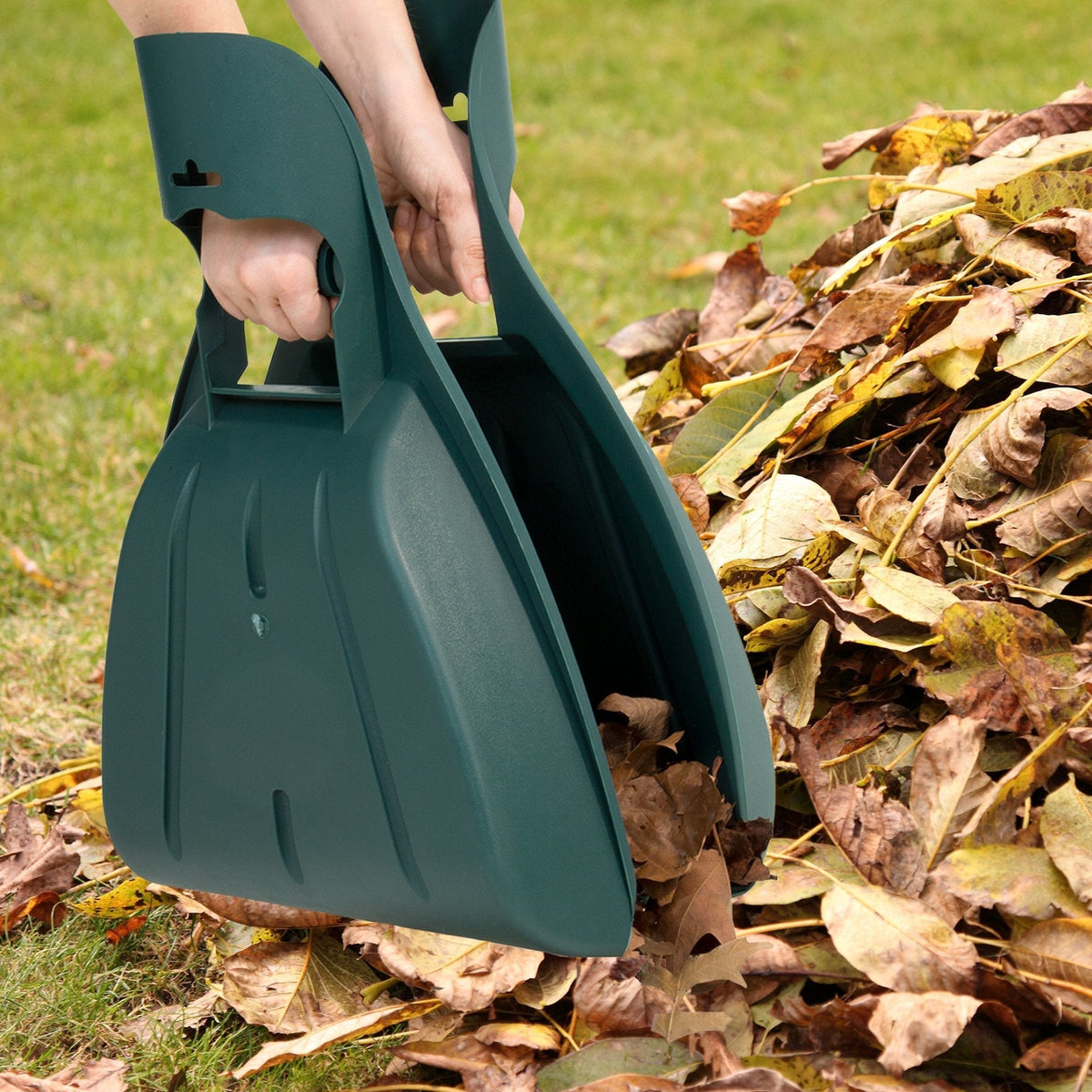 🔥🛠️Large leaf scoops – hand rake and grabber tool for easy gardening