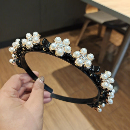 Vintage-Style Headband with a Pearl Topper